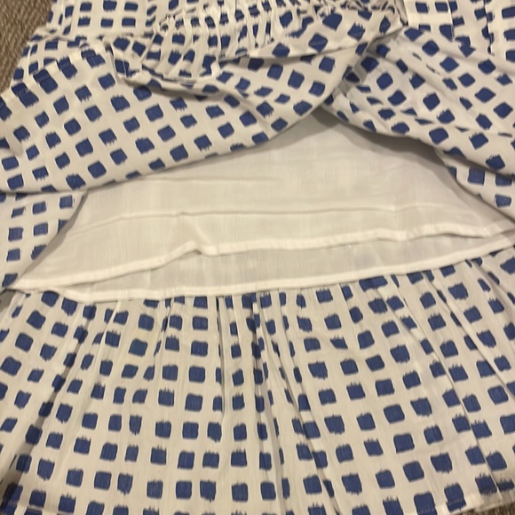 EUC Vineyard Vines Skirt Sz XS - Picture 2 of 5